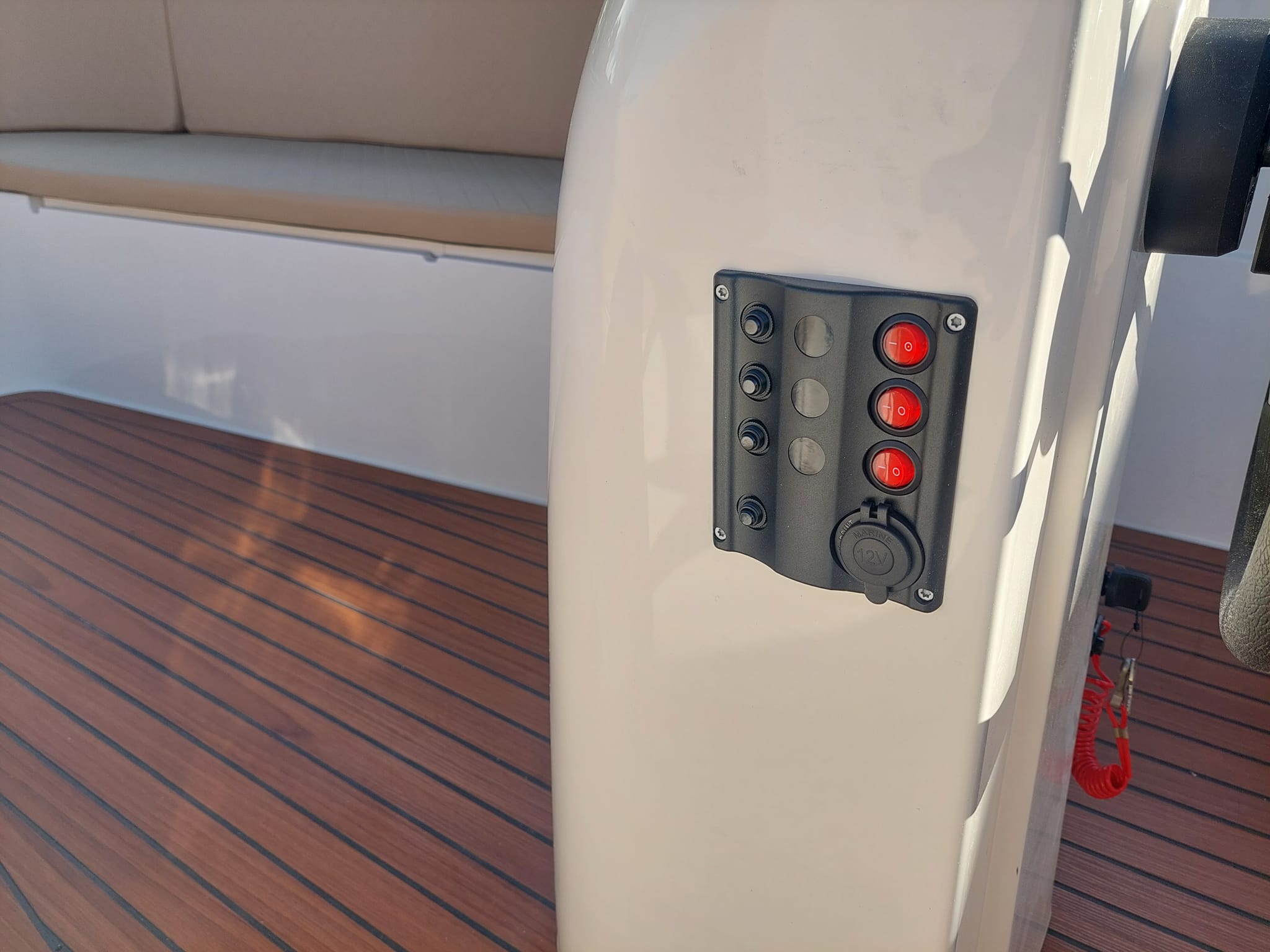 Lago-Amore-590-Tender-m
